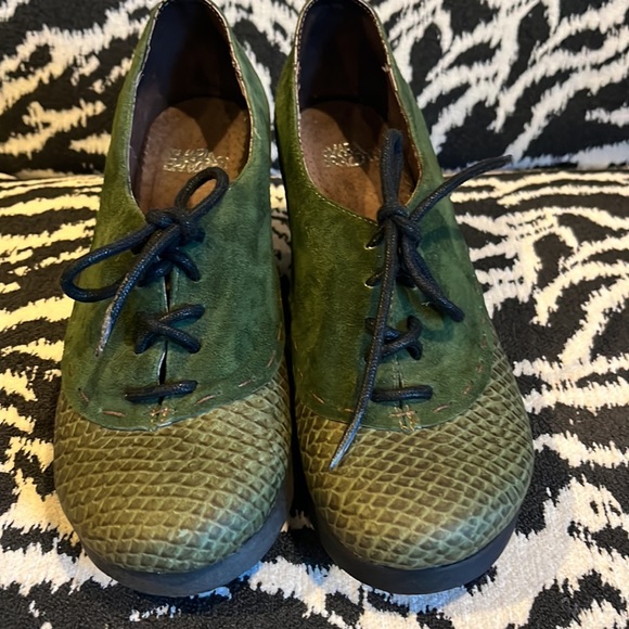 Tamara Brazdys Shoes - RARE Tamara Braydys lace ups